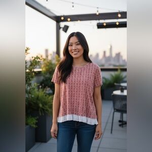 Tommy Hilfiger 100% cotton women’s top size XL ,tie back and ruffle bottom